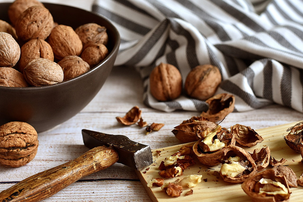 Premium Kashmiri Walnuts (Akhrot) 500 Grams | Fresh, High-Quality Walnuts with Shell | Dasi Akhrot | Desi Walnuts